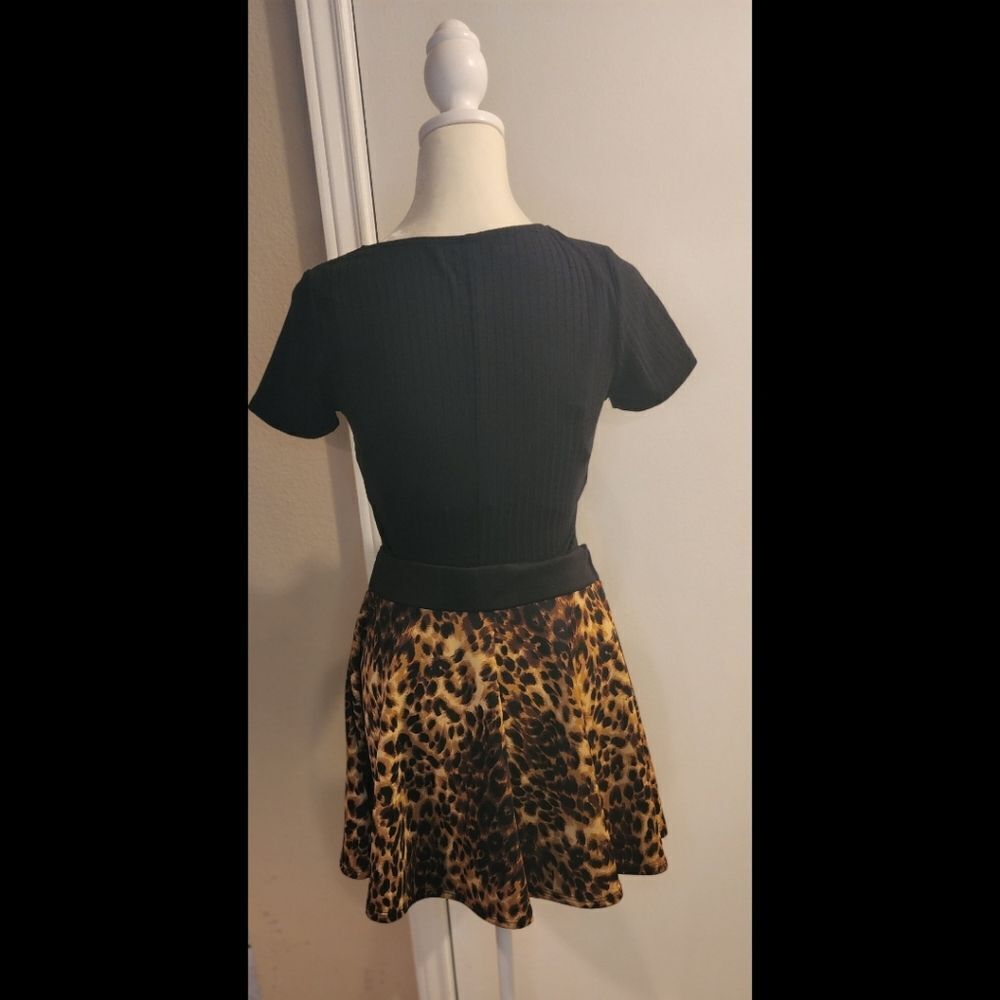 Cheetah Print Skater Skirt size M - Picture 2 of 2